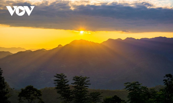 Glorious sunset in Vietnam’s mountainous regions