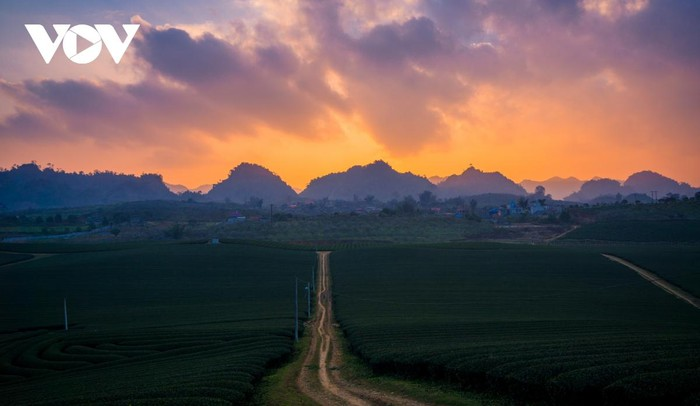 glorious sunset in vietnams mountainous regions