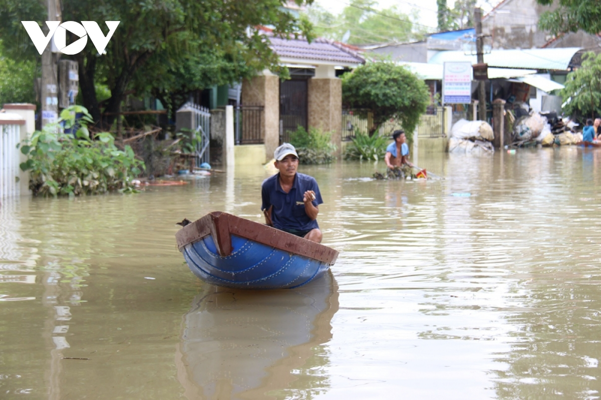 Micronesia aids US$100,000 for flood-stricken people in central Vietnam