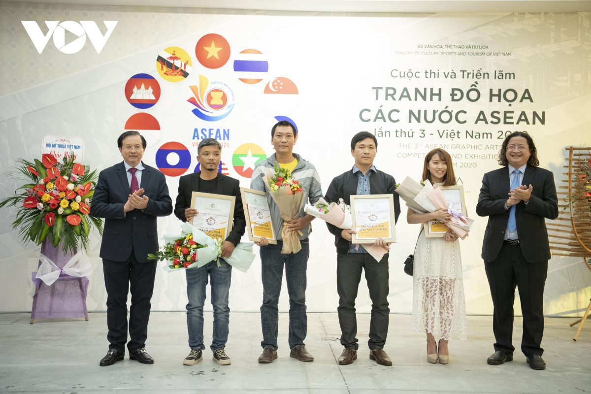 Third ASEAN Graphic Arts Competition and Exhibition ongoing in Hanoi