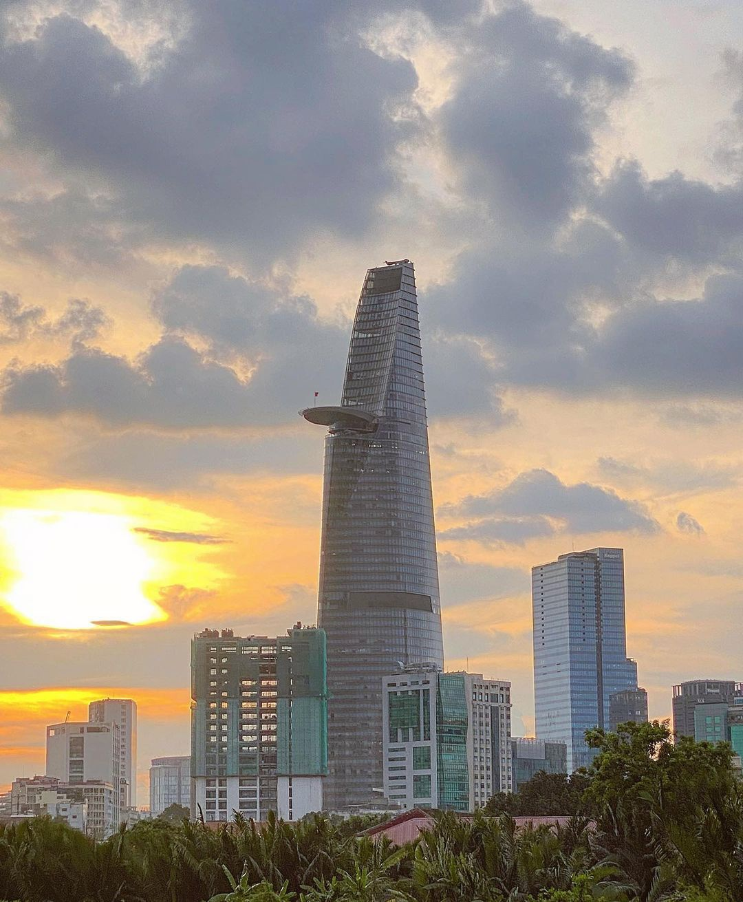 Four tallest buildings in Vietnam offer perfect check-in corners