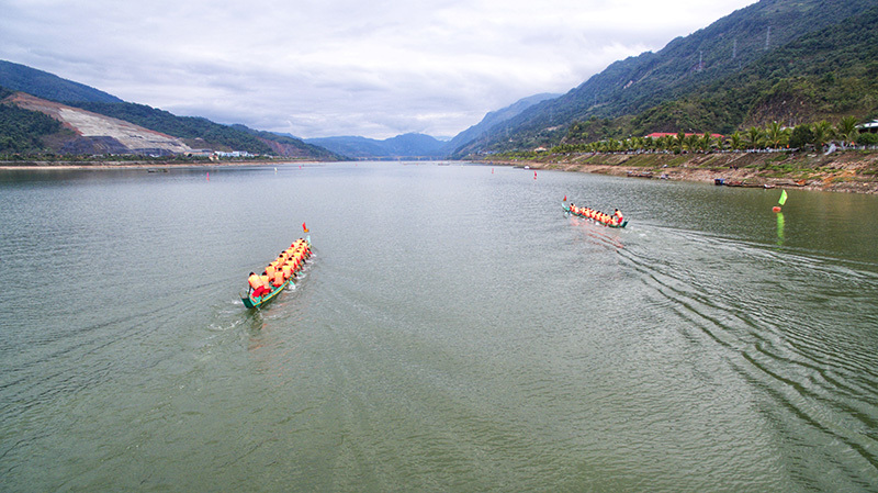 Spectacular Muong Lay under the lens of travelers