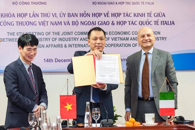 Vietnam, Italy foster bilateral economic cooperation