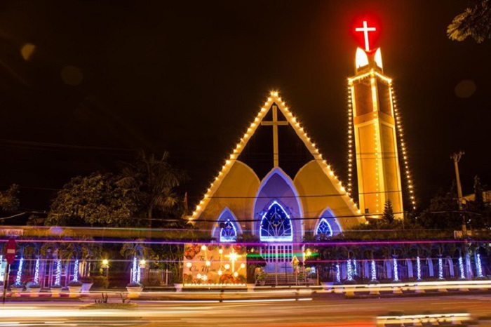 Seven ideal destinations to celebrate Christmas in Da Nang