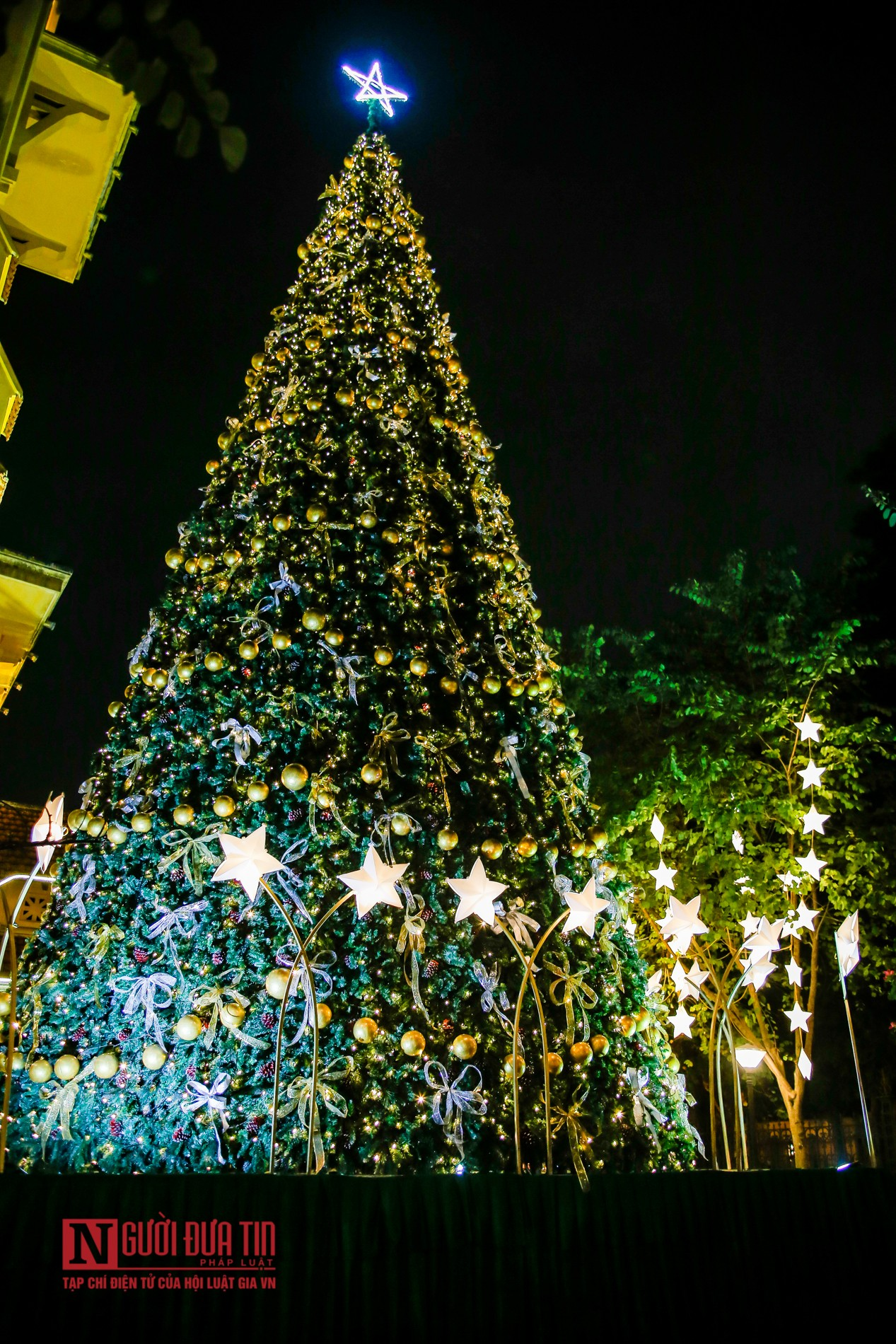 In photos: Churches in Hanoi splendidly decorated for Christmas