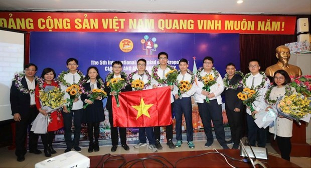 Vietnamese students bag gold medals at Int’l Olympiad of Metropolises
