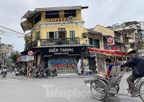 fears over covid 19 leaving hanoi streets desolated