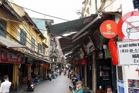 fears over covid 19 leaving hanoi streets desolated