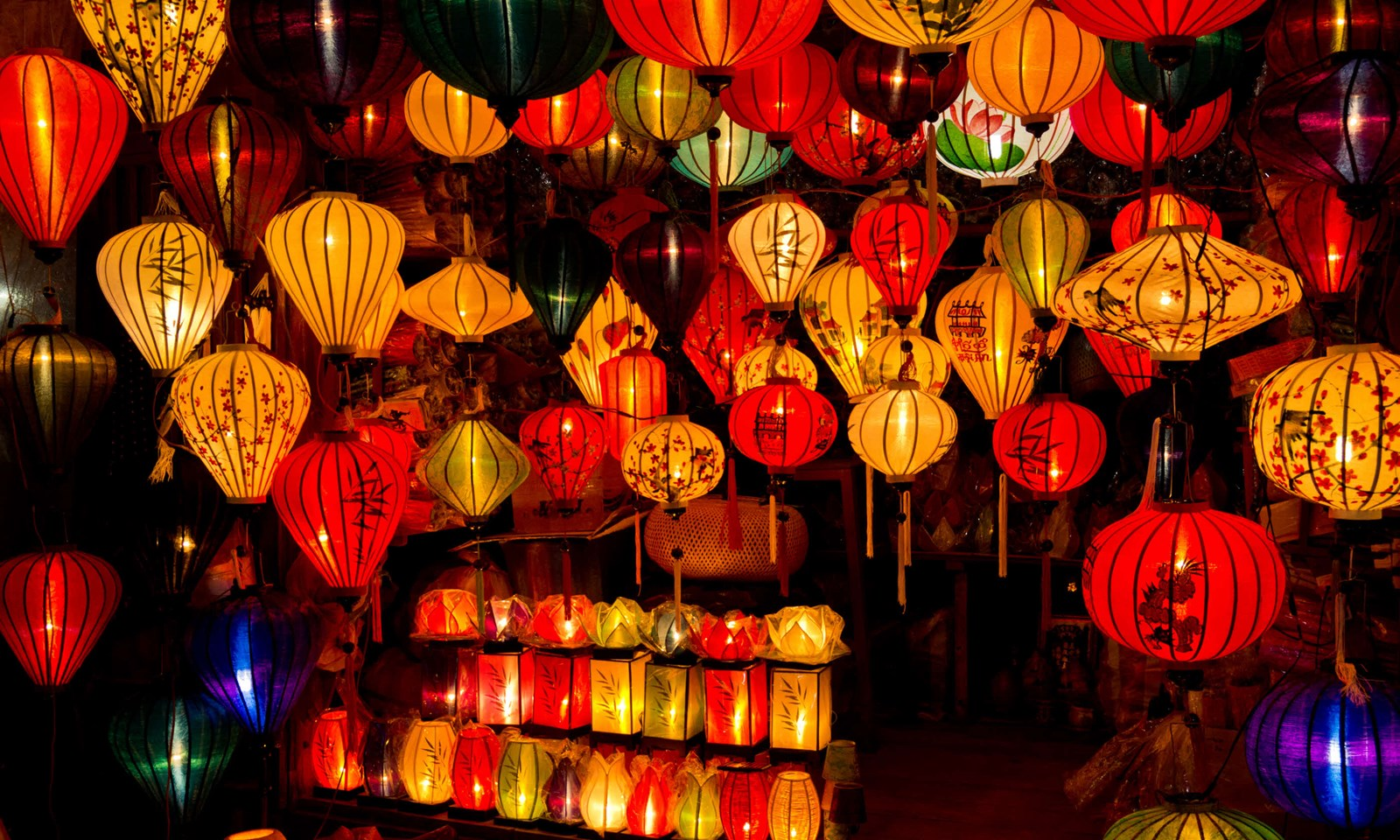 hoi an boasts different charm during covid 19 lockdown