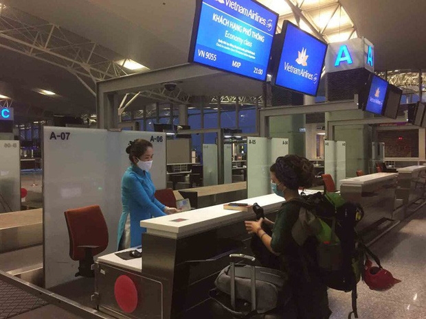 only 11 foreigners stranded by covid 19 want to leave vietnam