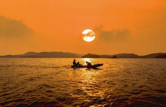 ke go lake vietnams beguiling oasis in the central province