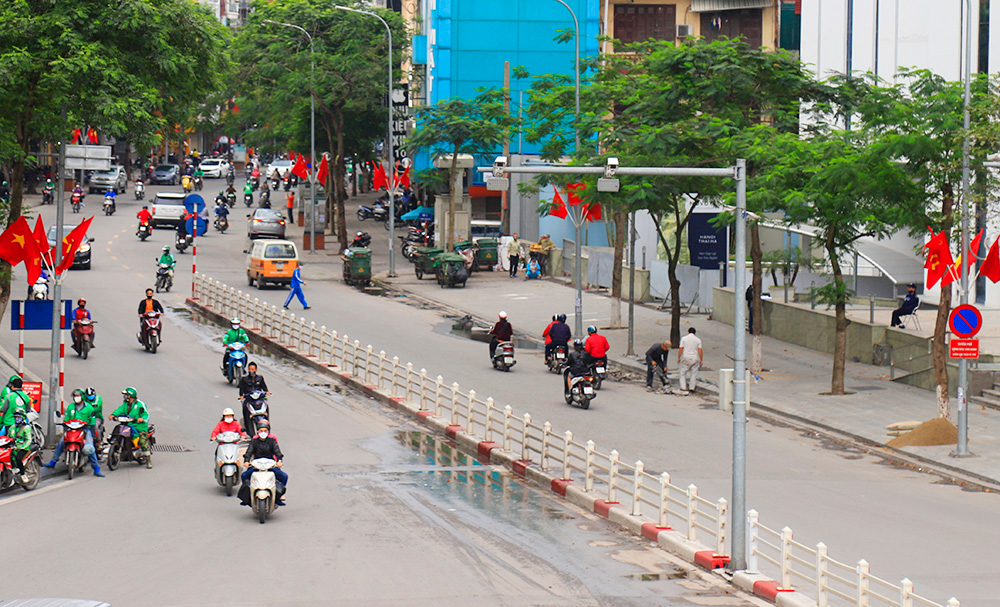 hanoi streets vibrant series of activities take place in welcoming national reunification day