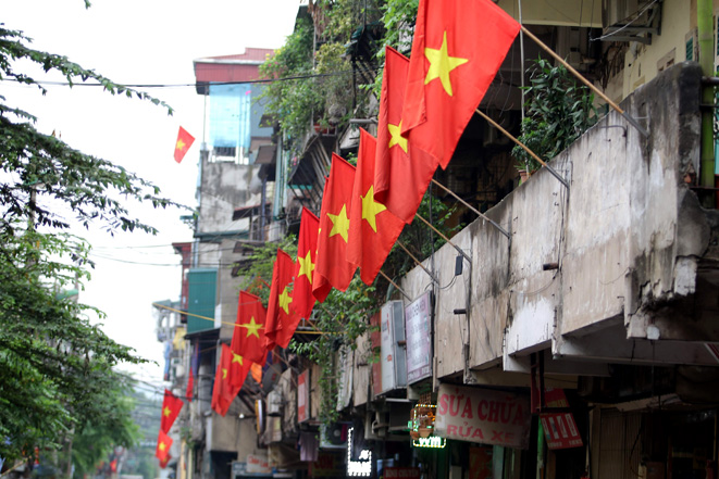 hanoi streets vibrant series of activities take place in welcoming national reunification day