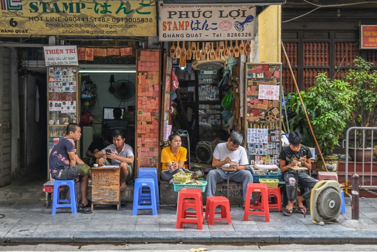 Eight interesting things to experience around Hanoi