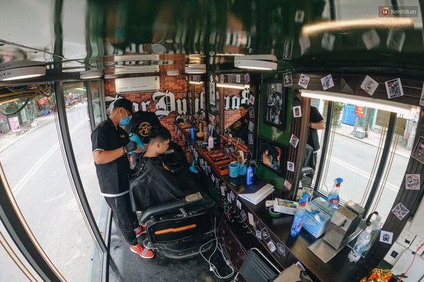 free haircut on caravan trucks for the poor