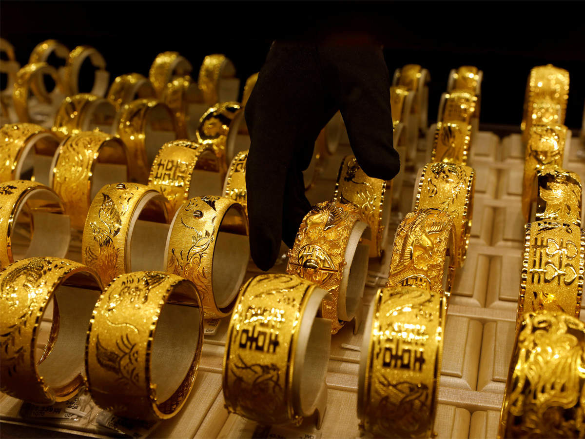Gold price today July 27 jumps above $1,926 per ounce, making history in nearly 20 years