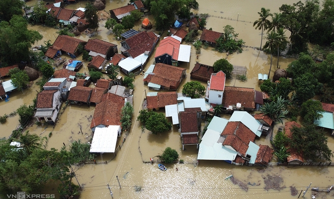rok offers usd 300000 worth of humanitarian aid to vietnams flood strike