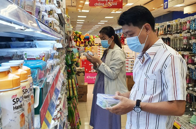 Vietnam retail sales and service revenue hits over US$ 216.5 billion in 2020