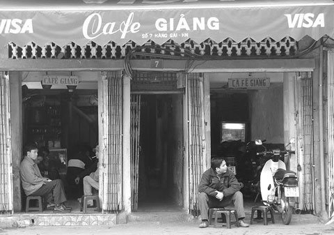 2903-the-big-four-oldest-cafe-in-hanoi