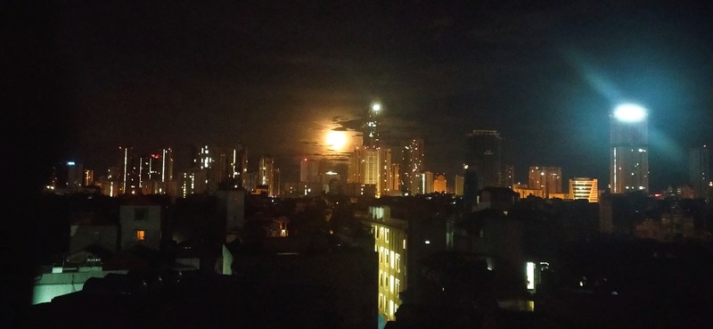 A Gorgeous Mid-Autumn Moon Blesses Recovering Vietnam