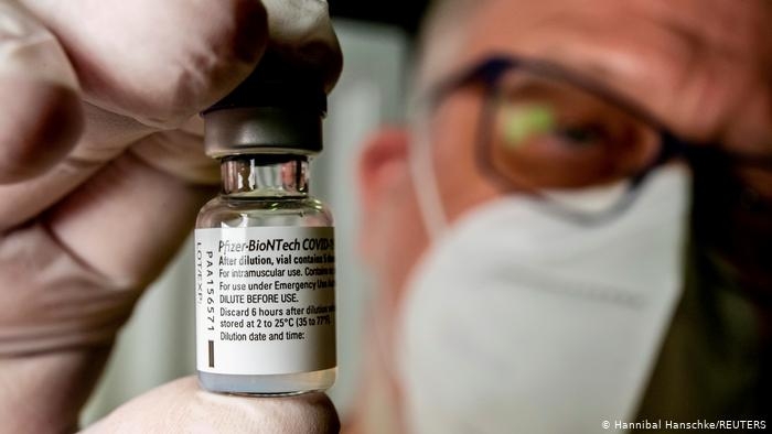 Emergency validation to the Pfizer-BioNTech vaccine on New Year's Day (Photo: Reuters)  