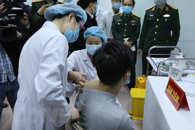One Vietnamese volunteer injected with Nanocovax (Photo: VNA)