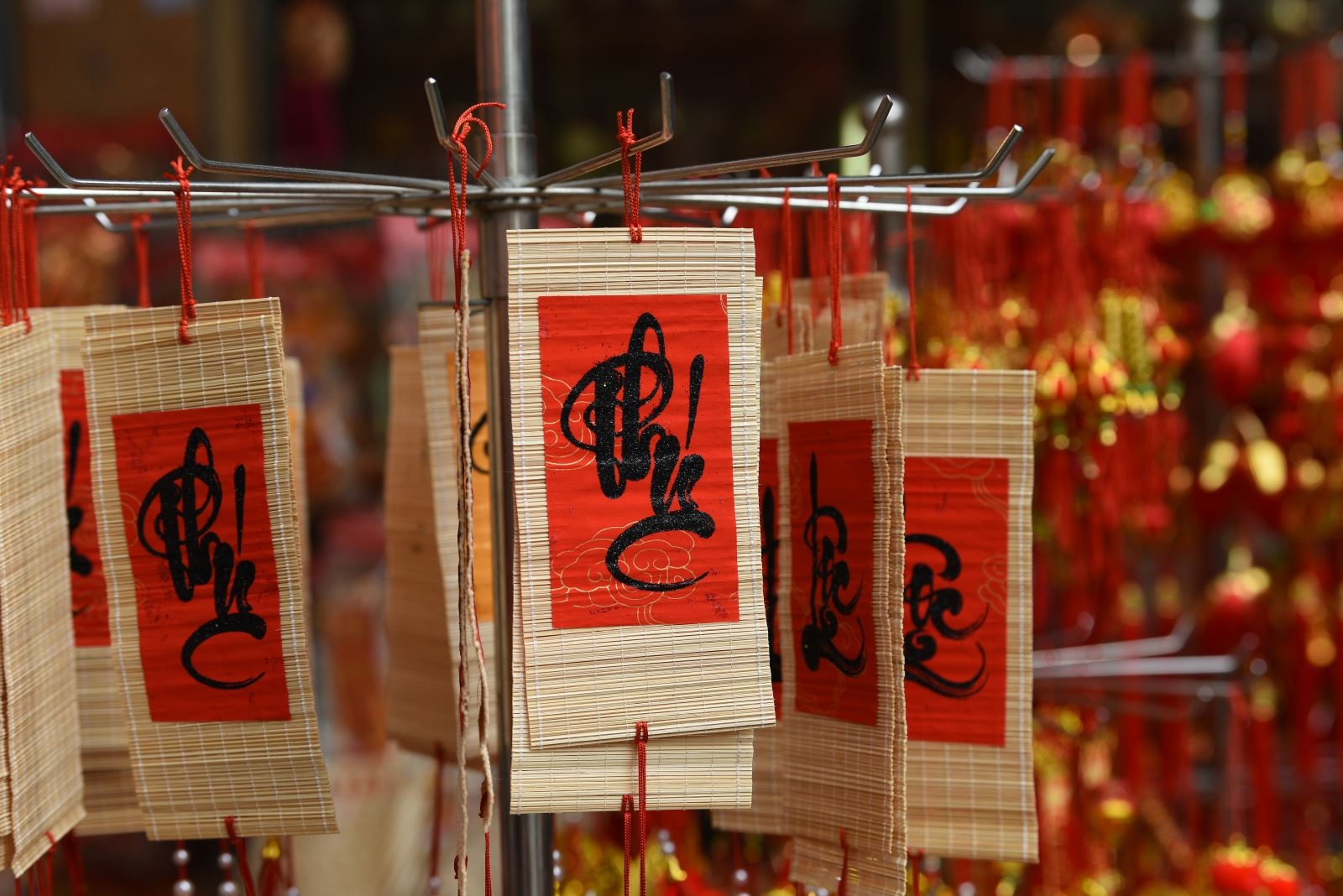 Hang Ma Street puts on brilliant red makeover as Tet draws near