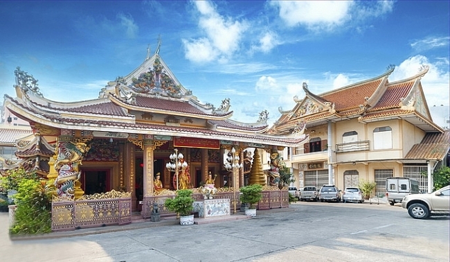 Sacred Vietnamese pagodas in Thailand for a sense of peace in New Year