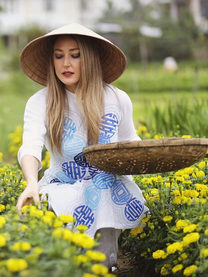 Wearing Ao Dai gives expat a sense of nobility and pride