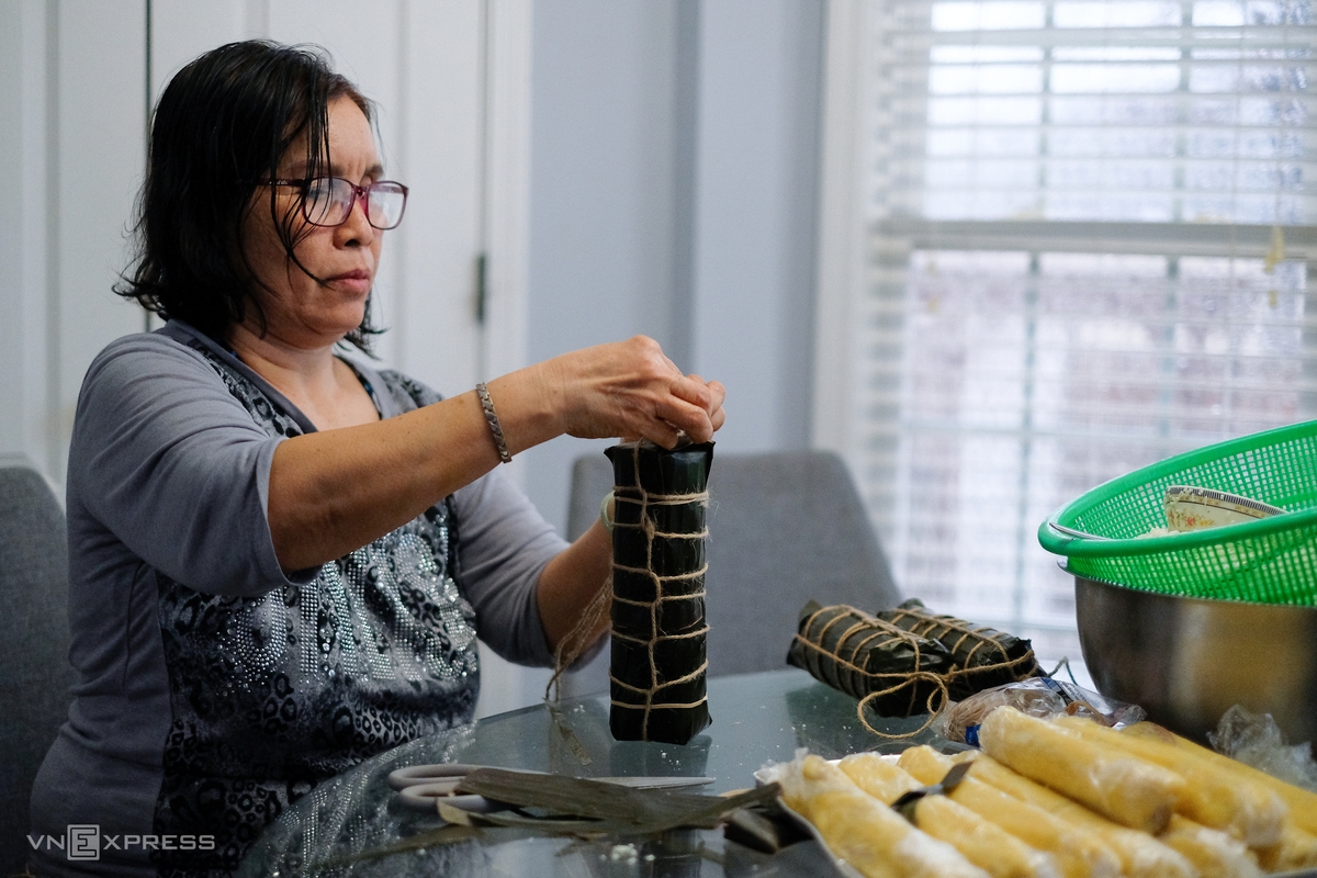 Warm Tet of a Vietnamese American family during pandemic time