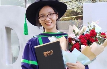 A 29 year old Vietnamese female PhD created a new approach for cancer treatment in Singapore