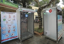 hanoi restaurants install mica barriers as covid 19 prevention