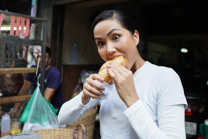 discover banh mi shops in hcmc with miss universe vietnam