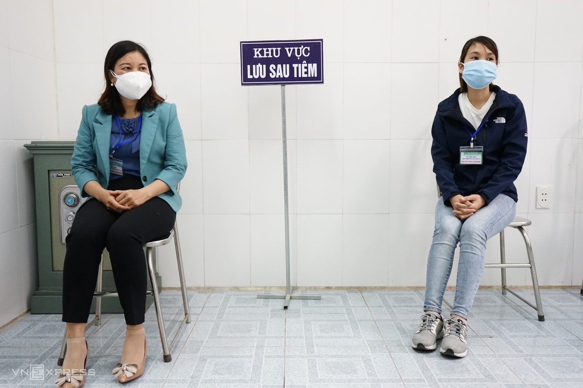 Vietnam launches biggest vaccination campaign against COVID-19, in photos