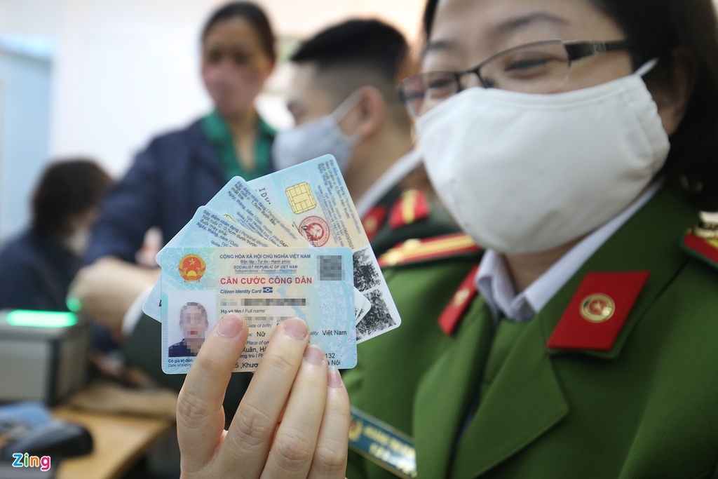 Hanoi speeds up chip-based ID card issuance for residents