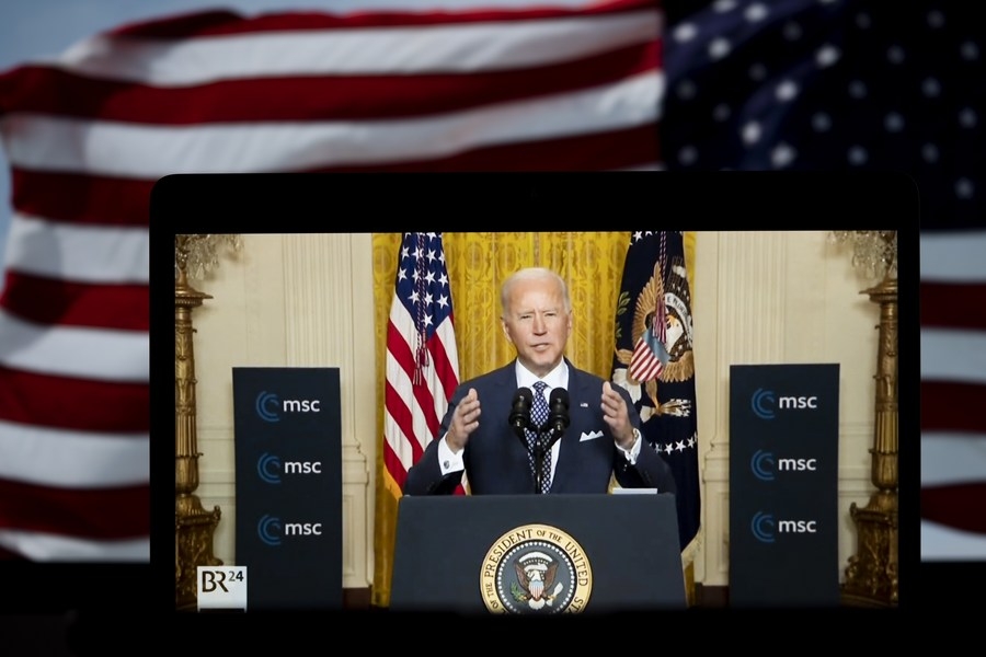 world breaking news today march 12 biden signs 19 trln usd relief bill into law after partisan passage in congress