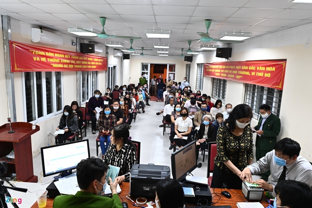 Vietnam issues 1.2 mil chip-based ID cards for citizens