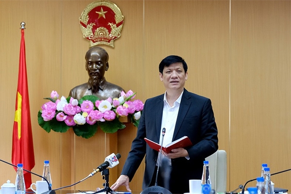 health minister warns of 4th covid 19 wave in vietnam