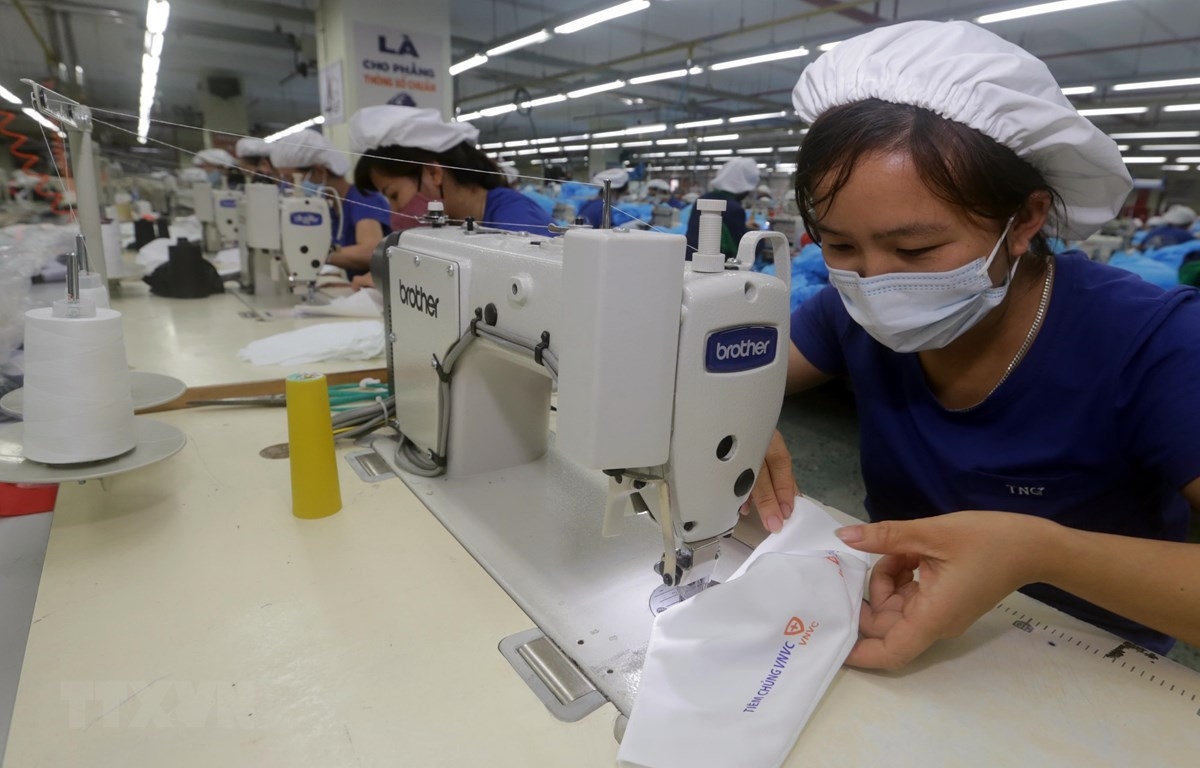 Made in-Vietnam face mask kills 99 percent of coronavirus on contact