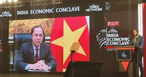 Deputy FM attends 2021 India Economic Conclave, with video