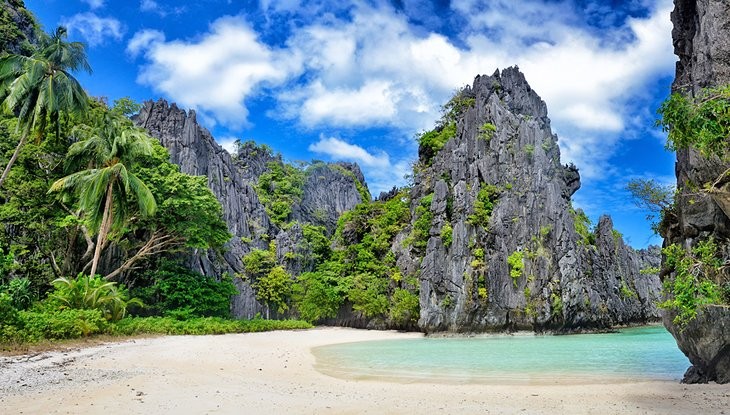 Top 10 Most Stunning Beaches in Asia
