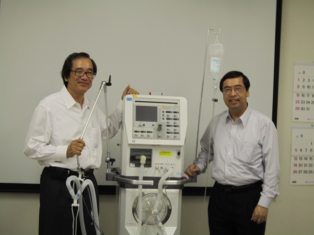 japanese firm makes 15000 ventilators to help vietnam in covid 19 combat