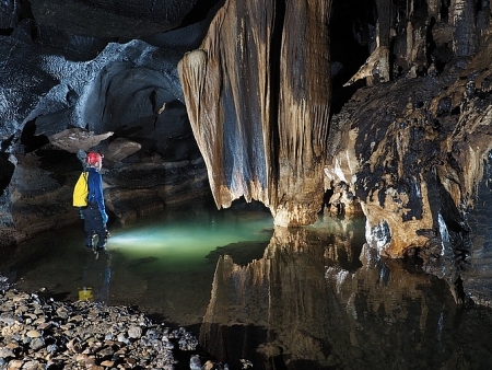 12 new incredible caves discovered in Quang Binh
