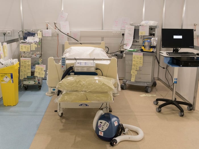 uk builds 4000 bed field hospital within 9 days