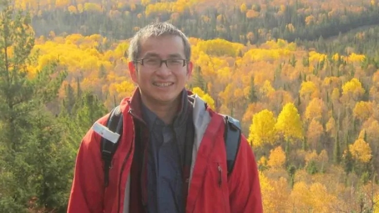 vietnamese canadian doctor in quebec died of covid 19