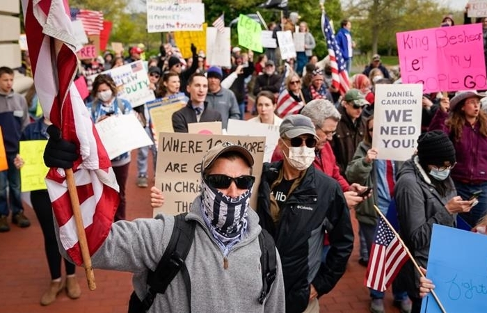 coronavirus updates in us and canada trump tweets support for anti lockdown protests ontario reports highest new case in canada