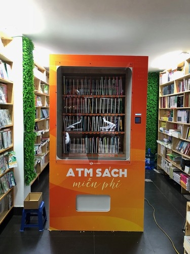 exclusive book atm launched in hanoi