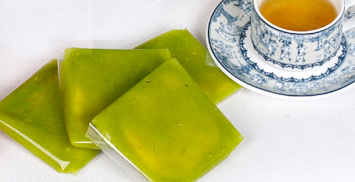 green rice flake cakes fine treat of hanoi