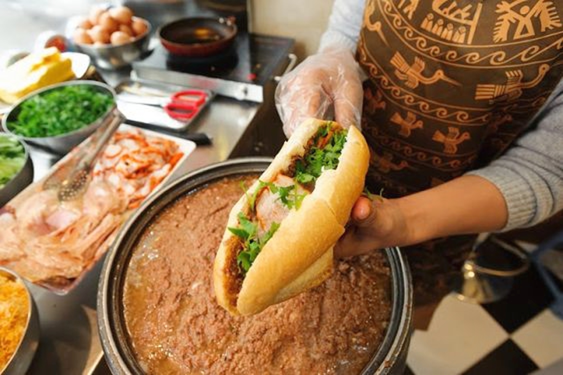 eight hanoi street foods listed as must try by french newspaper