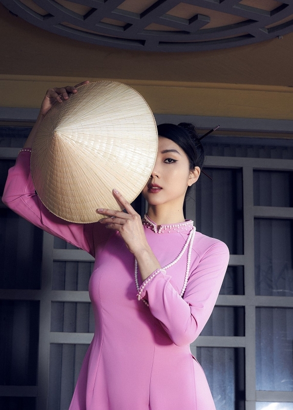 Overseas Vietnamese supermodel promotes traditional Ao Dai in US’s runway